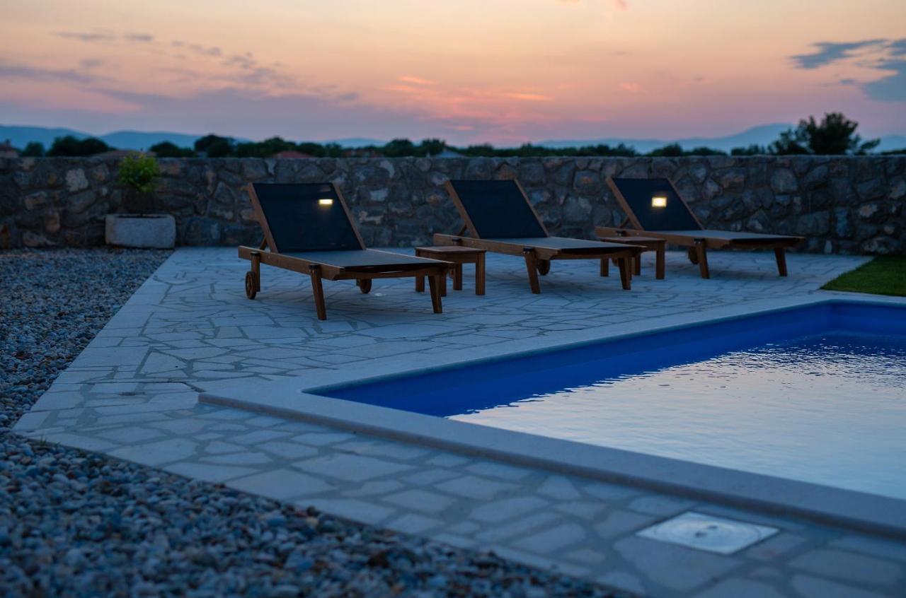 Stone Mill House Villa Vrh  Buitenkant foto