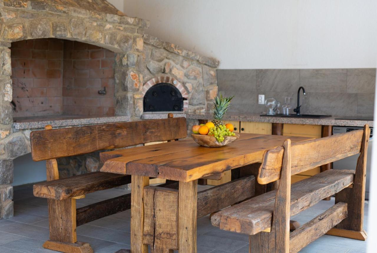 Stone Mill House Villa Vrh  Buitenkant foto